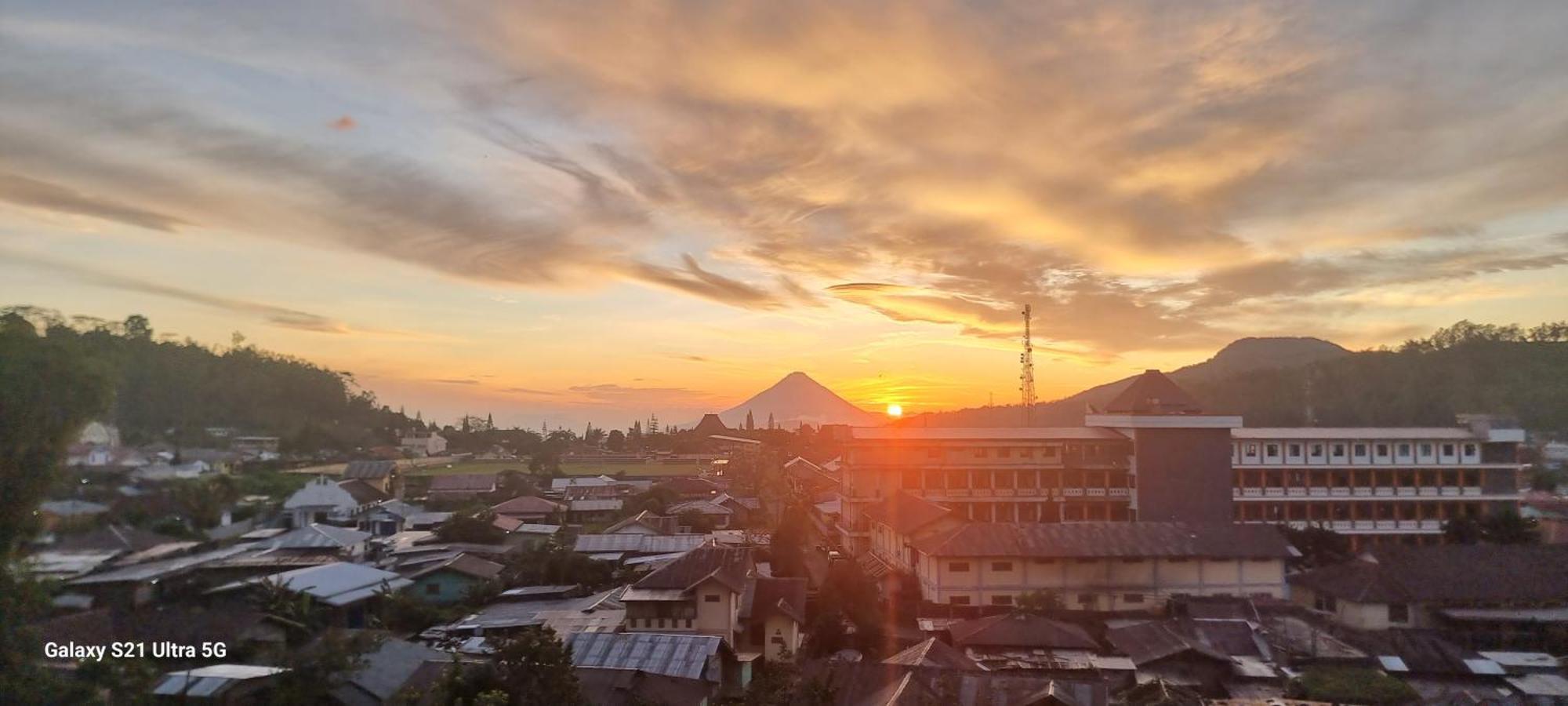 Bajawa-Roo Hotel Exterior photo